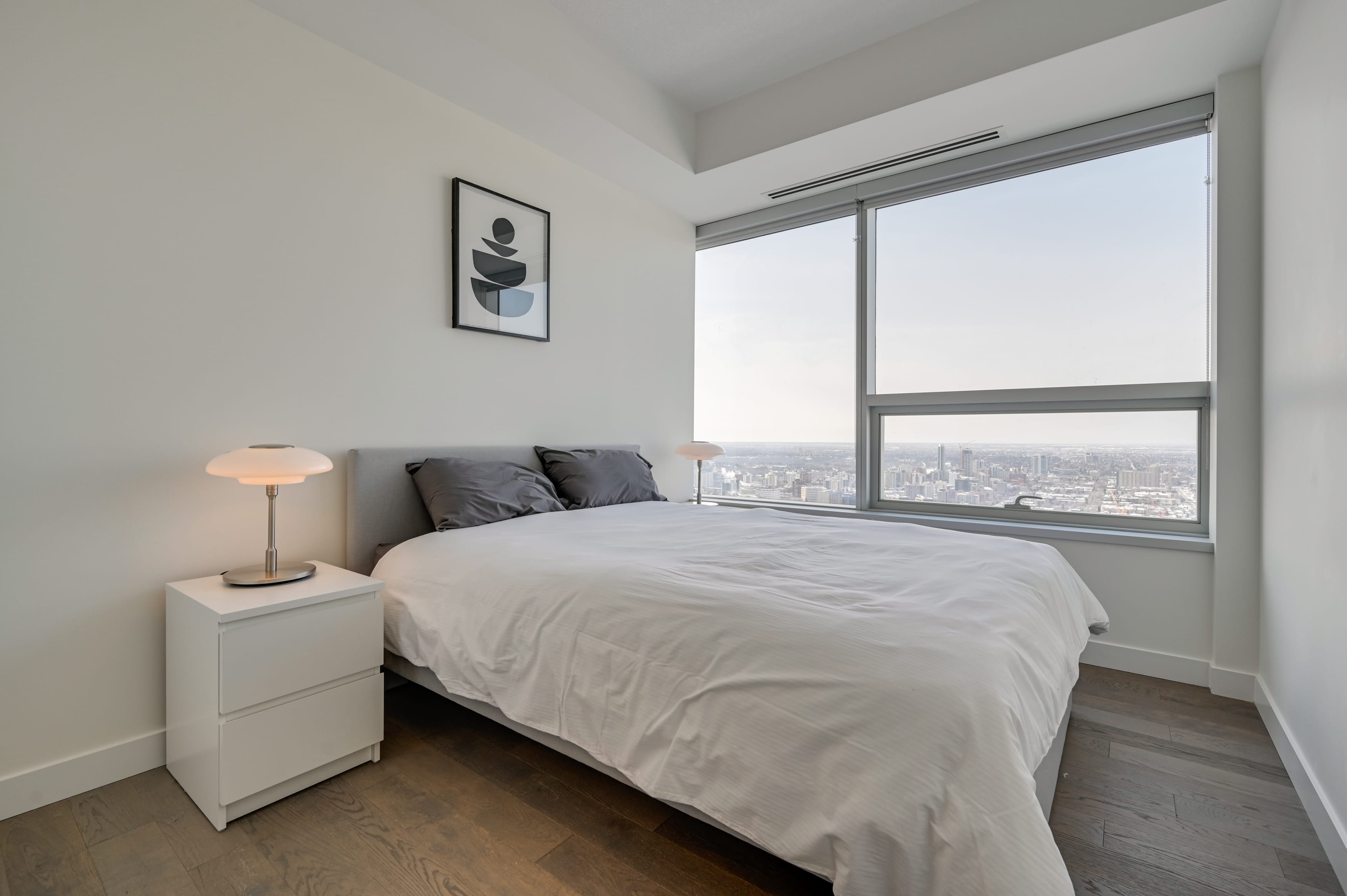 SKY Furnished Suites Downtown Edmonton HIgh Rise Short or Long Term Stay Furnished rentals